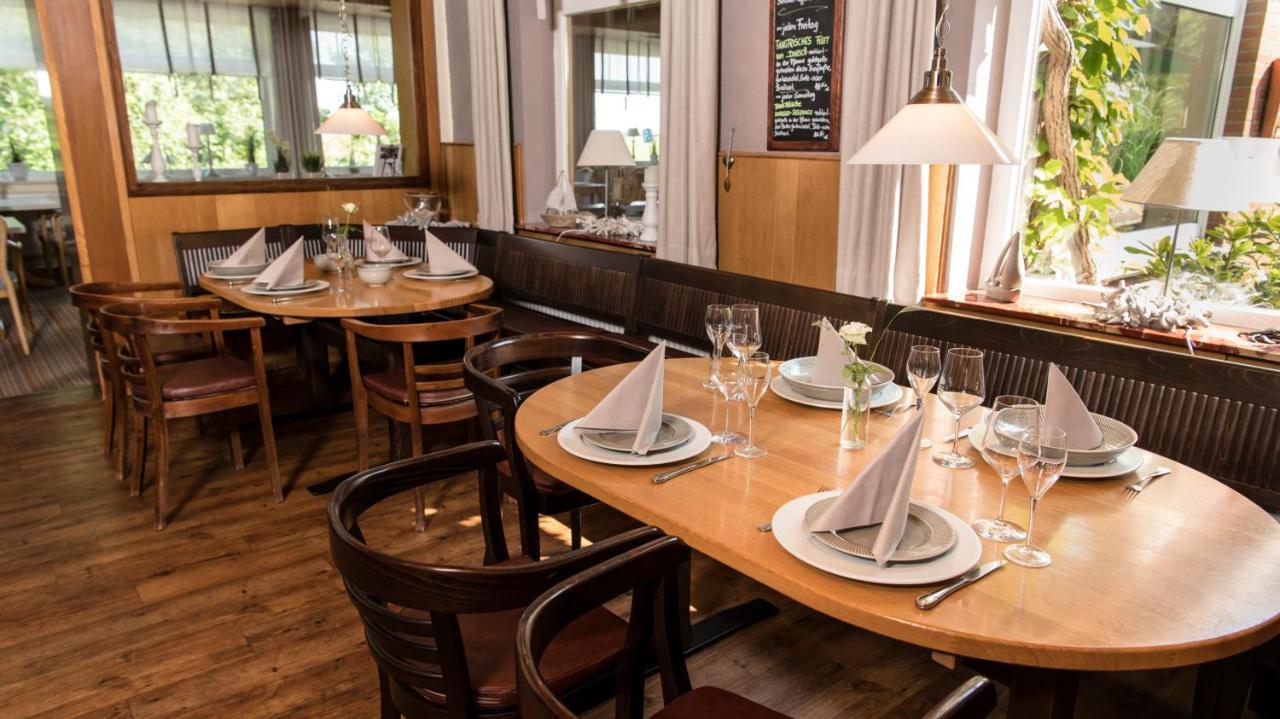 Kirchspielkrug Landhotel & Restaurant Westerhever Eksteriør bilde